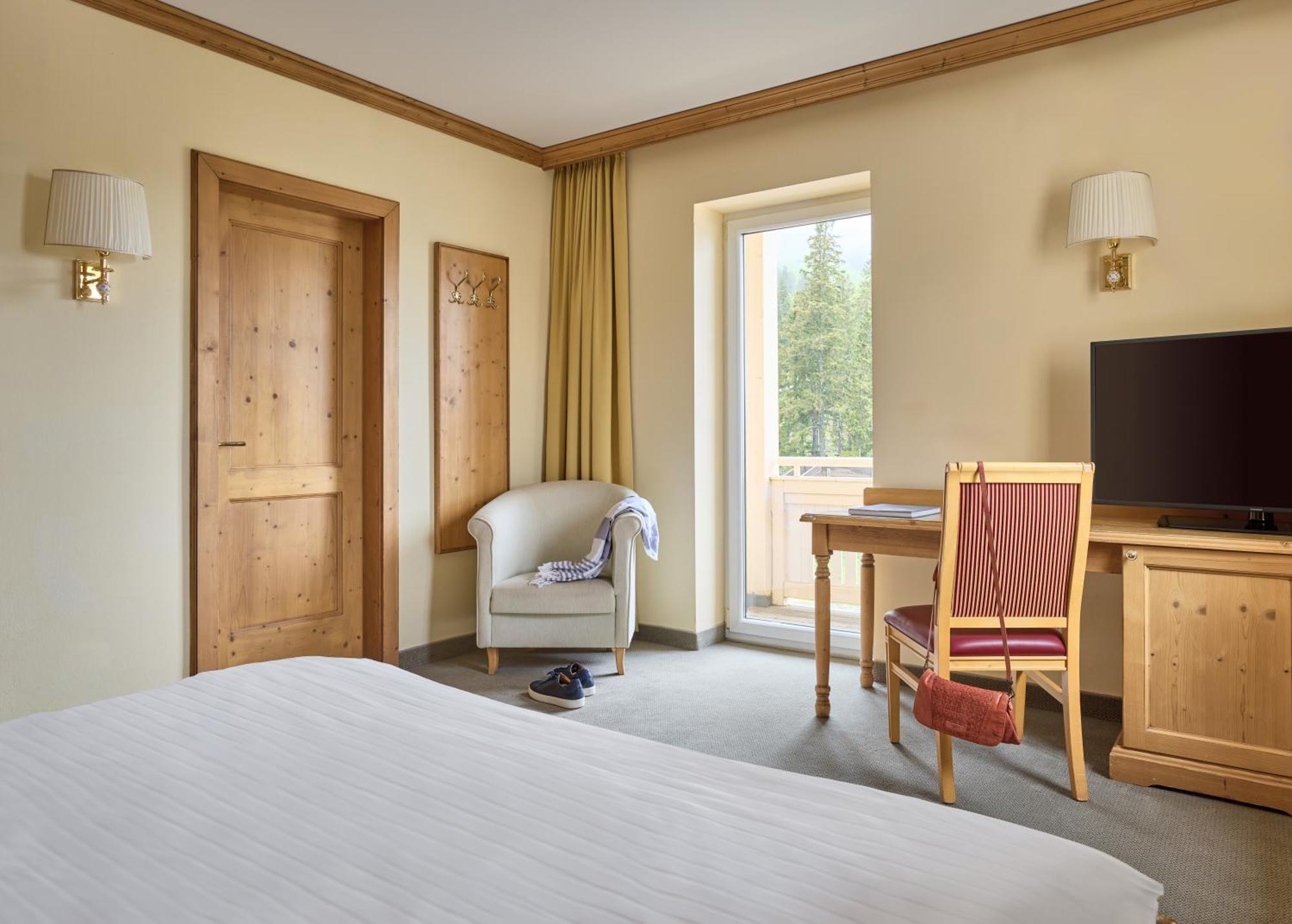 Falkensteiner Aktiv & Familienhotel Cristallo Superior 卡奇山口 外观 照片